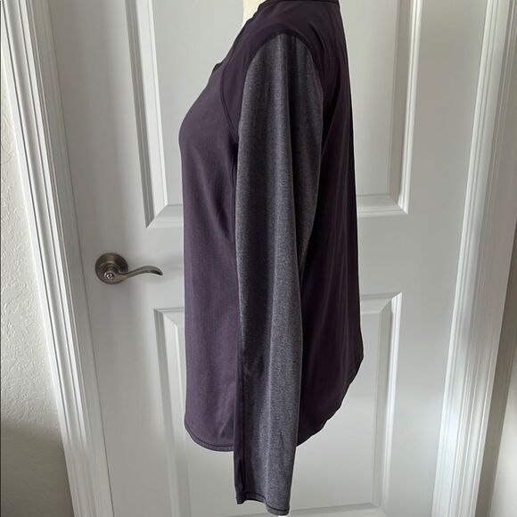 North Face Women's Purple Multi Pattern Long Sleeve Top Herringbone Front Sz L - Picture 4 of 9